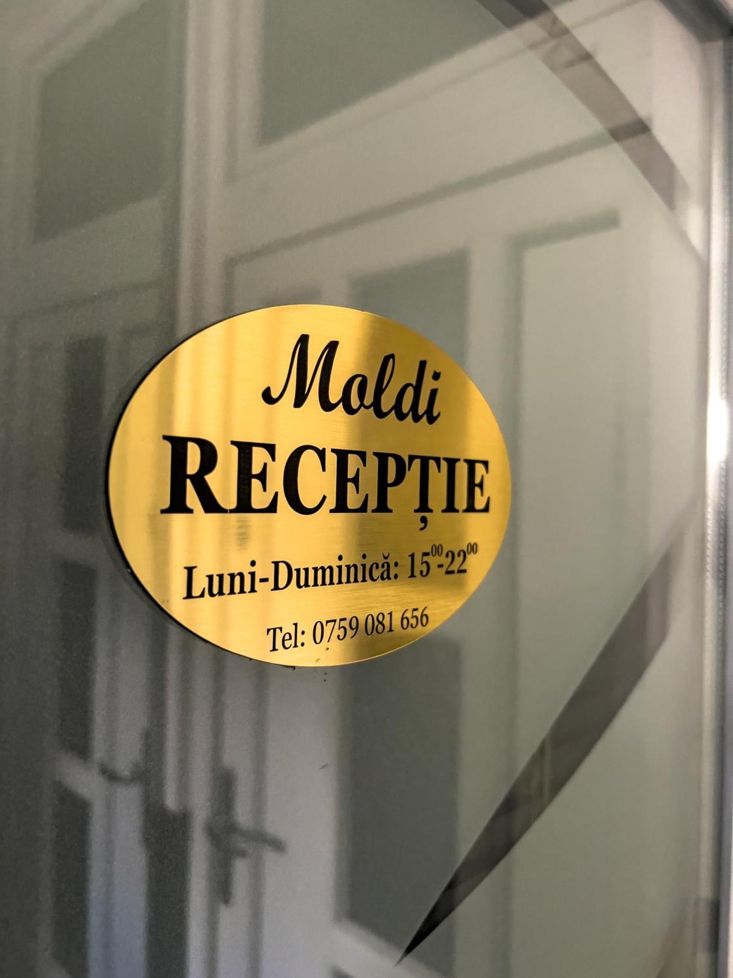 Cazare Moldi - Regim Hotelier คัมพูลุง โมลโดเวเนสค์ ภายนอก รูปภาพ